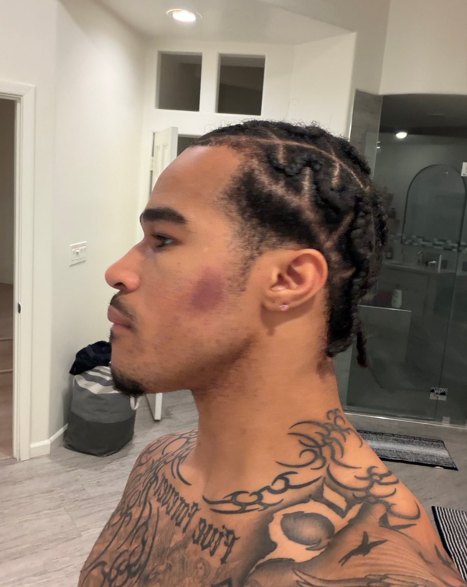 plaqueboymax tweet media