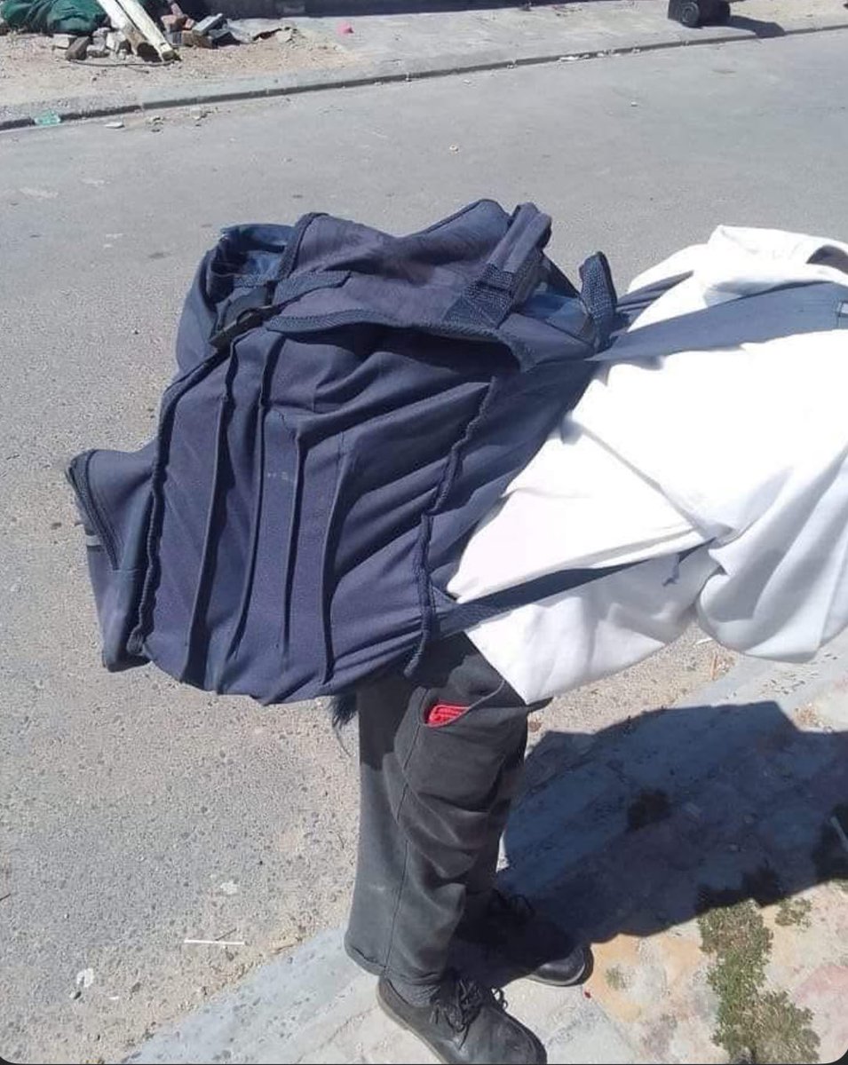 MaMhlanga Nompumelelo tweet media