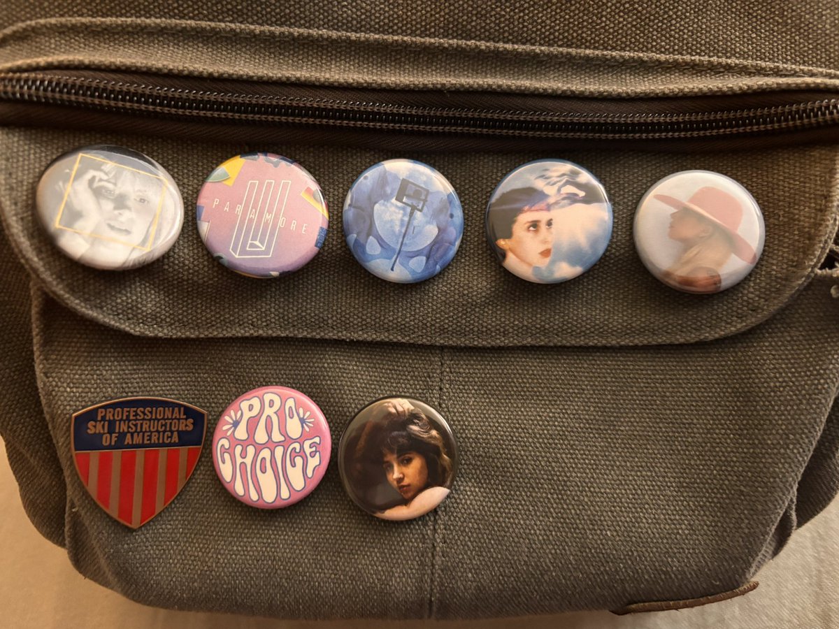 lilly🦷 tweet media