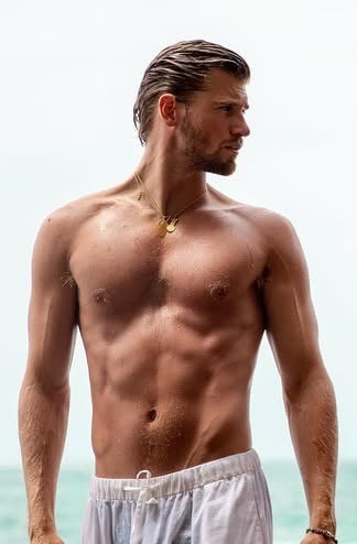 UndxrwoldDog's tweet photo. #TittyTuesday https://t.co/214Hp9x2l5