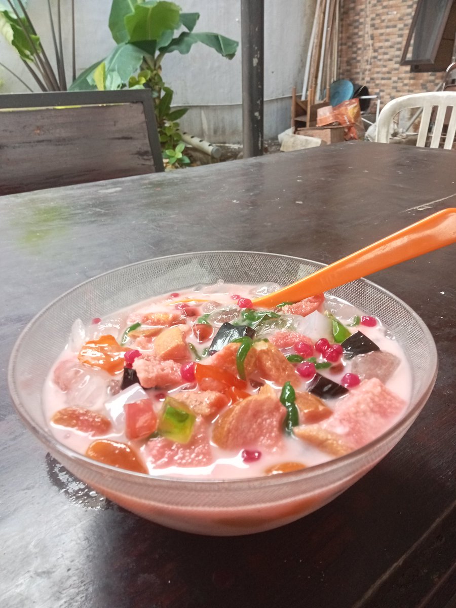 hikari || 7A Term. Bratang - Stasiun Psr Turi tweet media