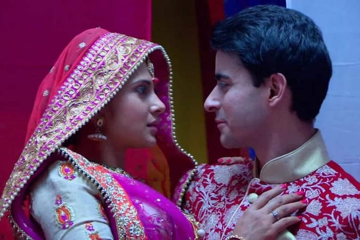 CharmiSan24's tweet image. i miss the ITV Shows + OTP era ❤️ #EHMMBH #SaraswatiChandra #PKYEK #HumsehaiLiife