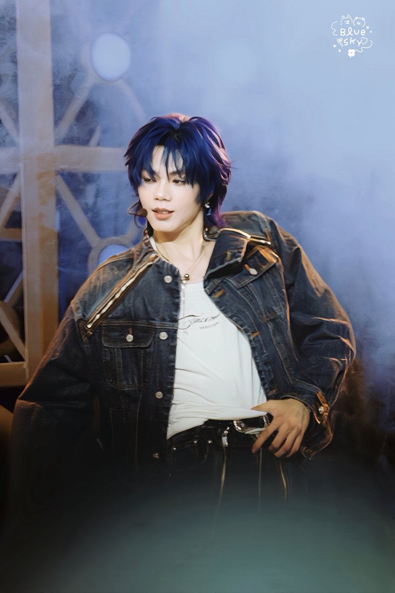 สีฟ้าที่ทำให้ใจเต้น 🐳 tweet media