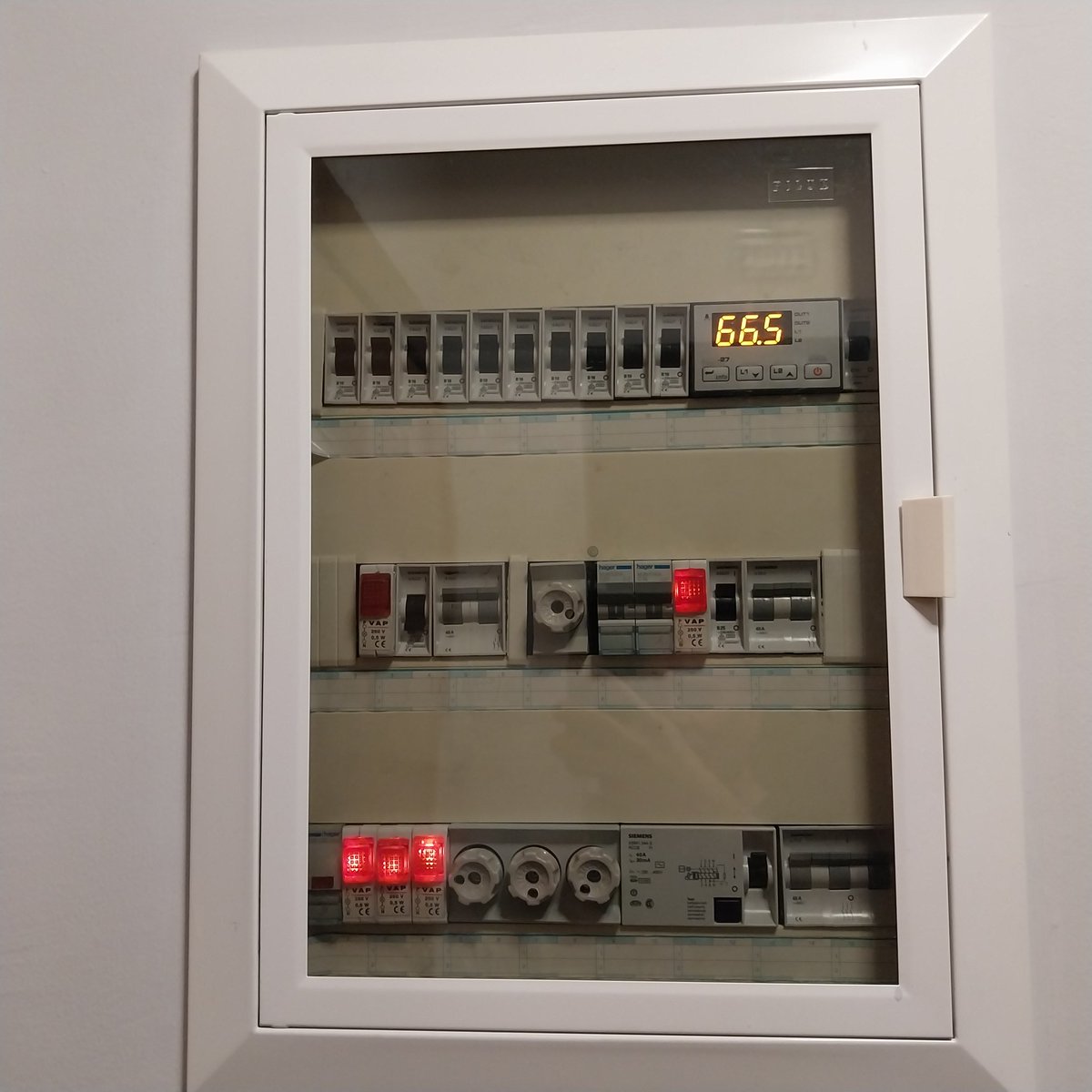 Tassos Anastasakos tweet media