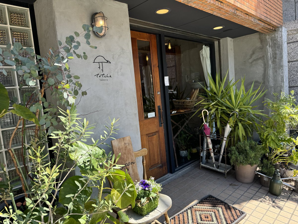 かなやん tweet media