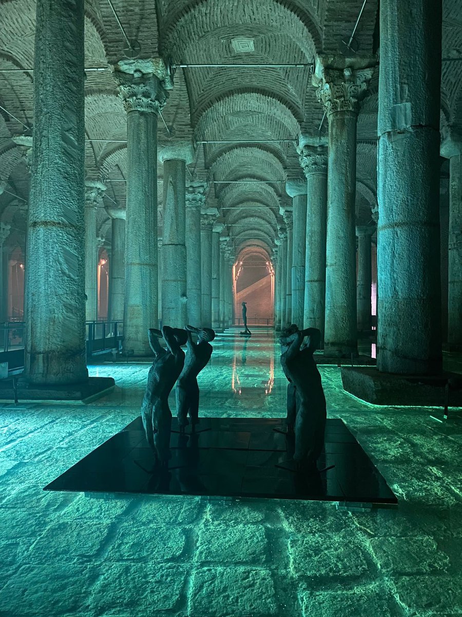 Profesör Facia tweet media