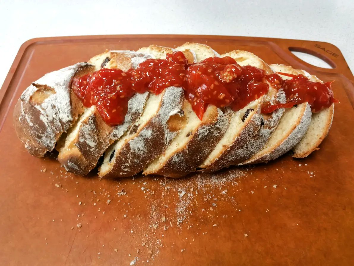 subhroslg's tweet image. Festive Feast Alert! Try our Limited-Edition Holiday Specials—loaded with seasonal flavors (think spiced apple, cranberry, u0026 honey-glazed ham)! Perfect for sharing (or keeping all to yourself ). Grab yours before they’re gone!  #HolidayEats #LimitedTimeOnly