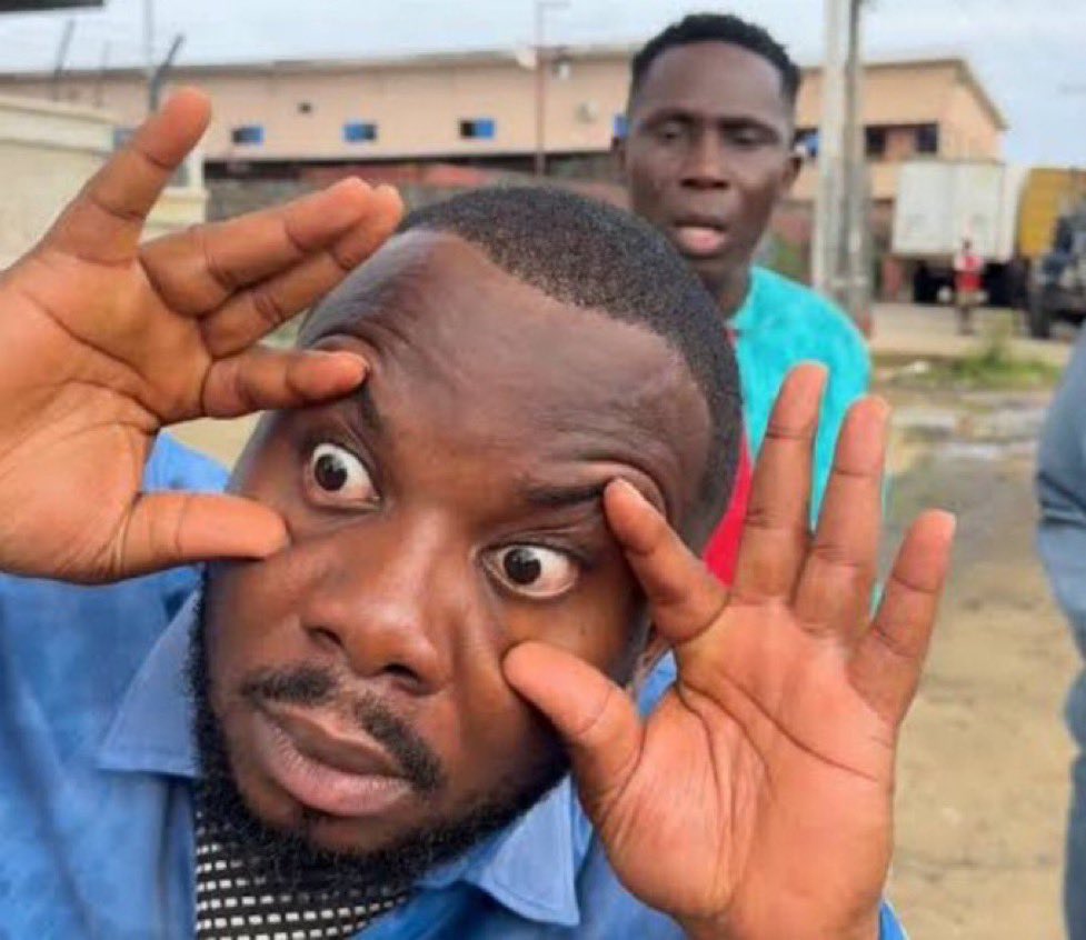 𝔸b𝕒𝕫𝕫 tweet media