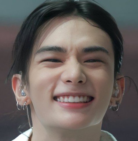 luana「 🌙 」VAI VER O SKZ tweet media