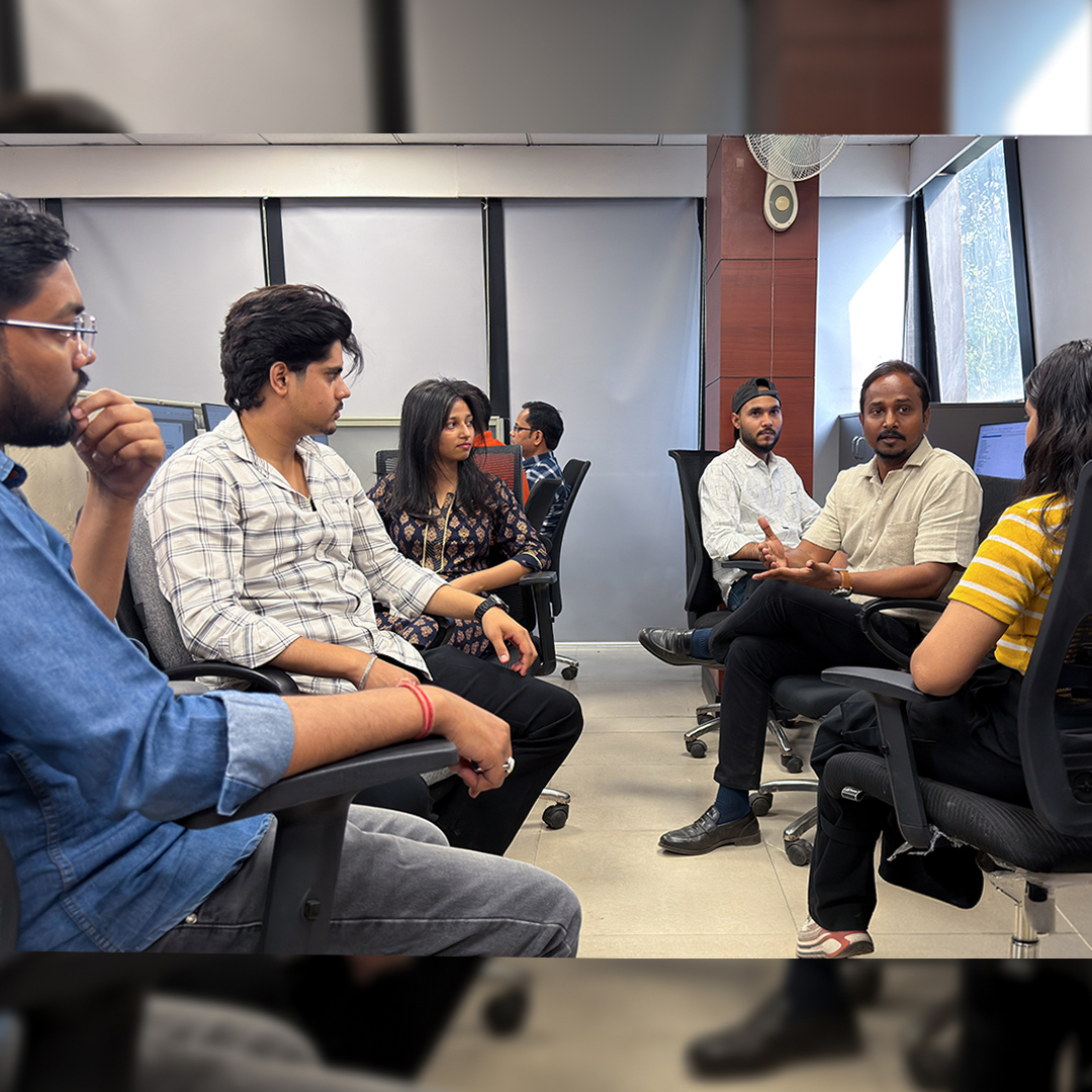 SketsStudio's tweet photo. Behind every successful project is a team that moves together. Moments featuring our Hospitality team in action, discussing, aligning, and solving challenges in real time. At #SKETSStudio,proactive coordination and quick decisions drive precision and consistent delivery. https://t.co/ABZ9G60H5g