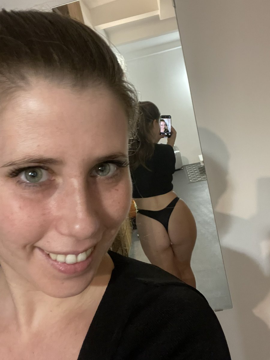 lizzy 🇬🇧 tweet media