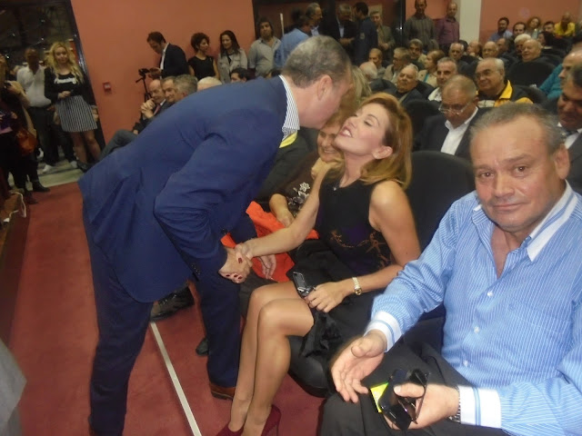 θανασης ροιδης tweet media