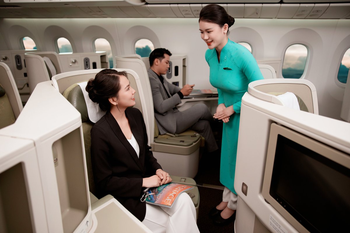 Vietnam Airlines tweet media