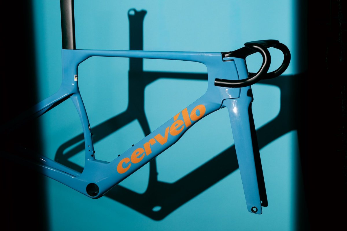 ポガチャルの裸エプロン サーヴェロS52台持ち tweet media