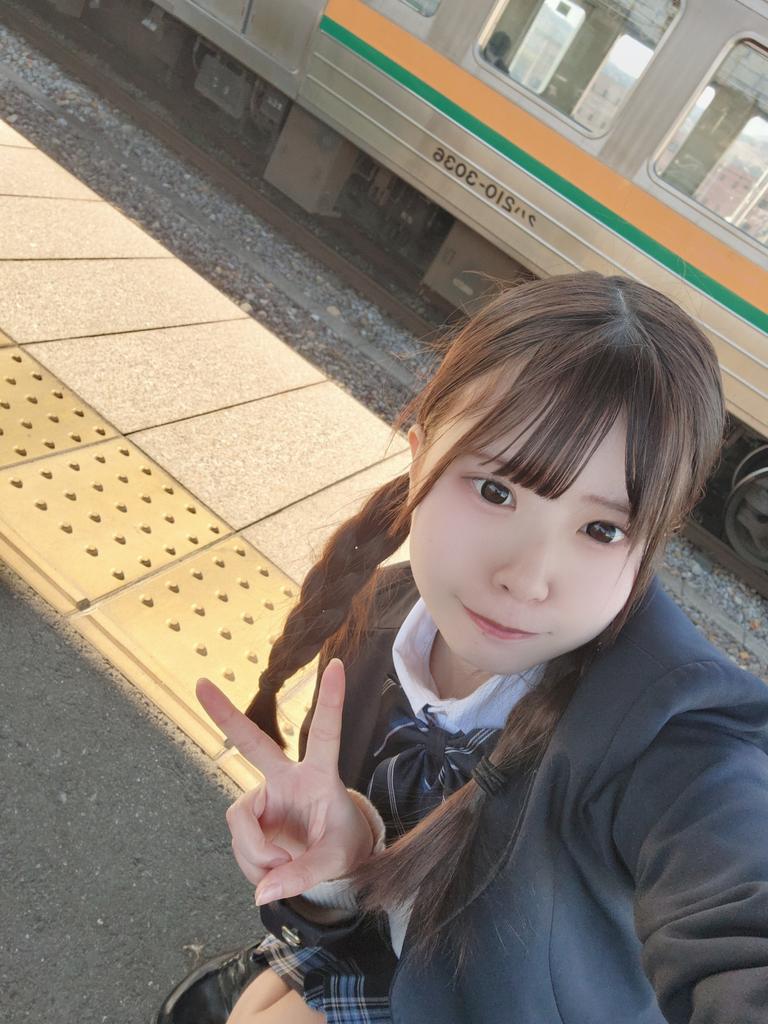 これ何の電車か分かる人いる？🚃💭