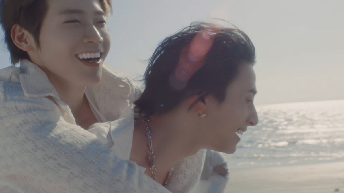 めしこ tweet media