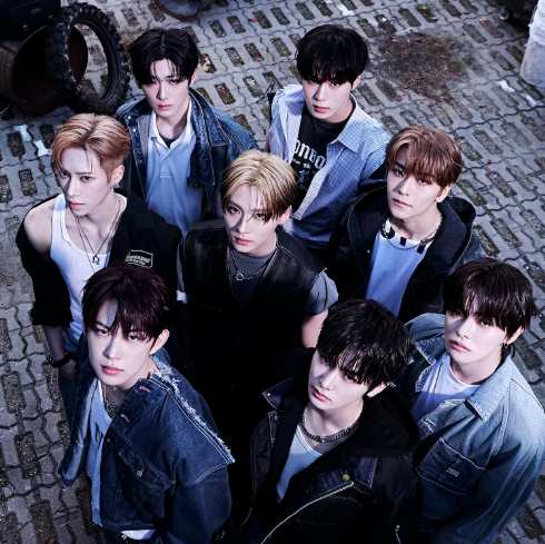 About Music tweet media