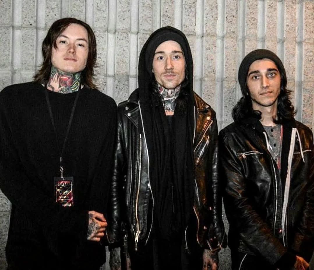 sugarbitch tweet media