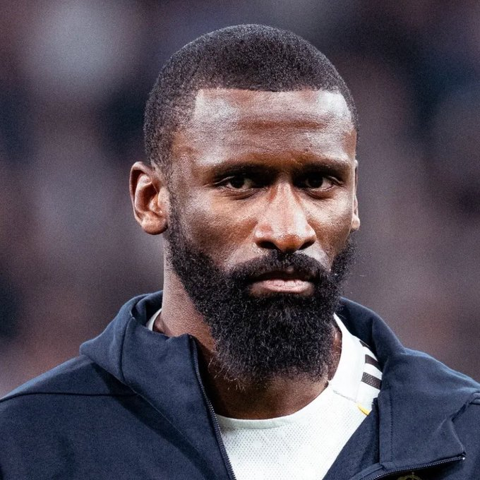uk_live_fifa's tweet photo. 🚨🤍 Toni Rüdiger: “This story is far from over. We're still alive. We believe in ourselves until the end!”. https://t.co/nIKznsFo8p