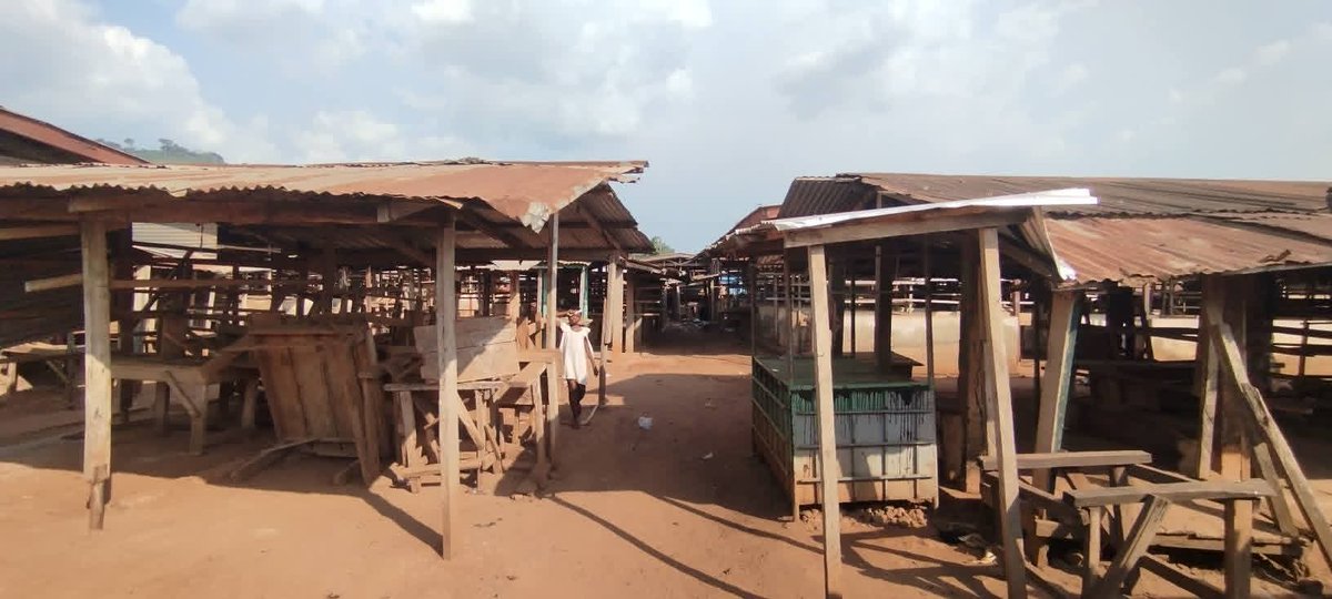 Ten Gossips tweet media