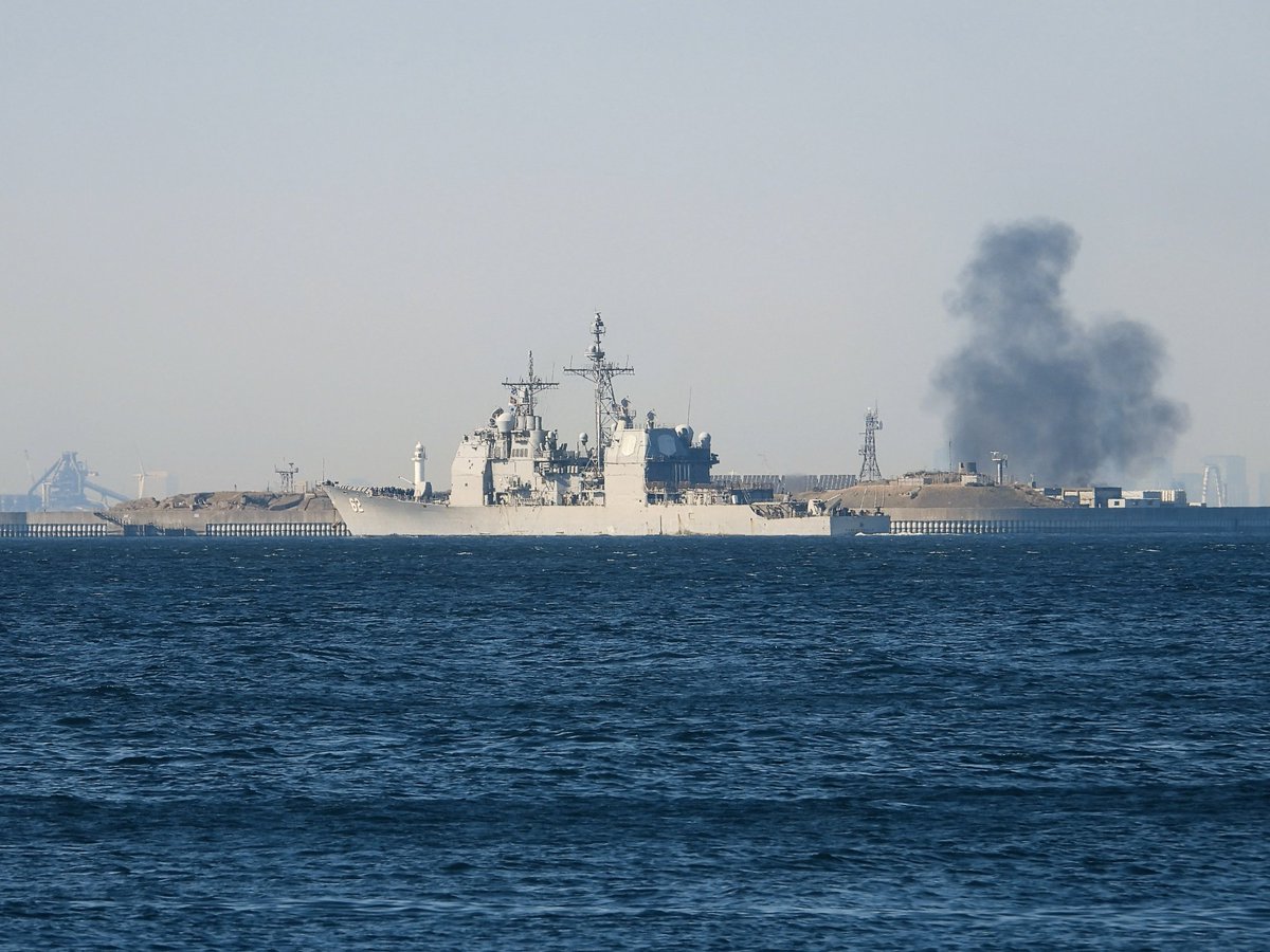 🇺🇸米海軍ﾀｲｺﾝﾃﾞﾛｶﾞ級ﾐｻｲﾙ巡洋艦「ﾛﾊﾞｰﾄ・ｽﾓｰﾙｽﾞ(USS Robert Smalls
