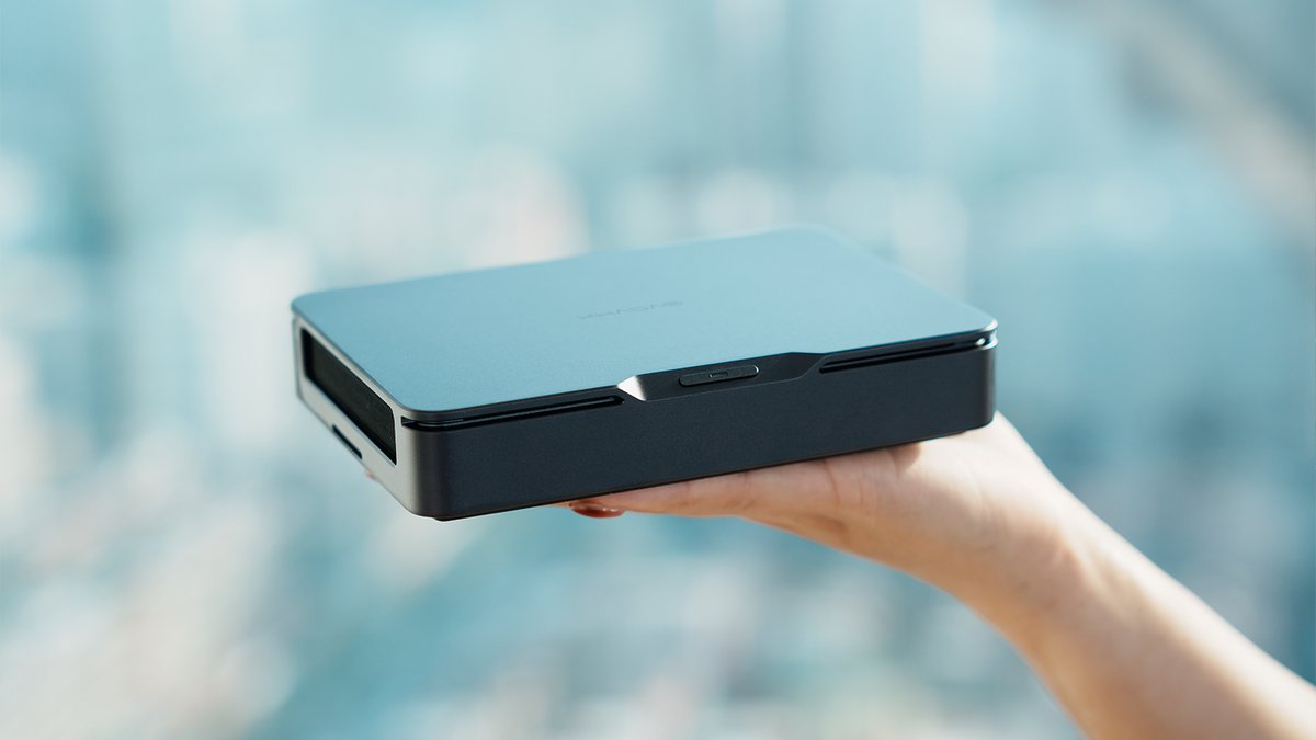 khadas_official's tweet photo. #MindPro — Modular Performance #MiniPC.
Strong standalone performance,
expandable with Mind Graphics 2,
and engineered with efficient thermal design.
Compact. Scalable. Ready.
https://t.co/JTvRLEbekd https://t.co/VzZF0g699t