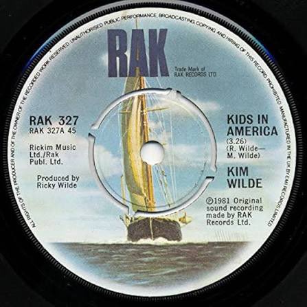 JCharlesLondon's tweet image. Join us for #vinyl chart hits from today in 1976 and 1981 - listen to the latest Vinyl Countdown show at media.blubrry.com/vinylcountdown… We’re also on 90 radio 📻 stations and you can download all our shows at vinylcountdown.blubbry.net #vinylrecords #vinylcountdown #music