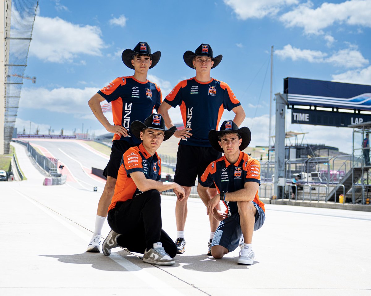 RedBull_KTM_Ajo's tweet image. An admin recap that couldn't stay in the gallery any longer 🤳🏼🤠

The cowboys will miss you, Texas 🏇🏼

| #USGP🇺🇸 | #GivesYouWings | #ReadyToRace | #AjoFamily | #MotoGP |