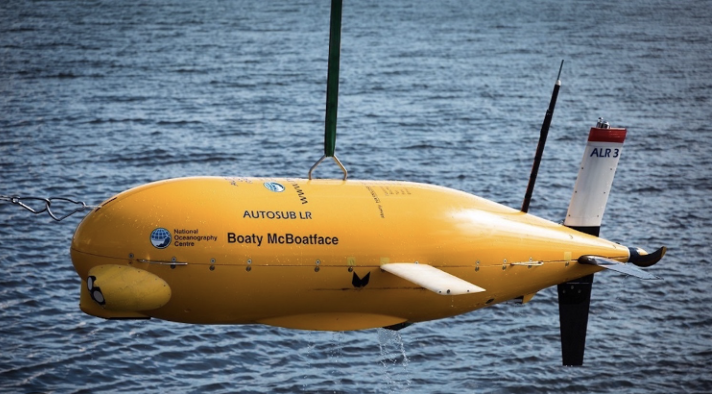lfg_uk's tweet photo. This is the same ship that couldn't leave Portsmouth for a week, during an international crisis.

At this rate, Boaty McBoatface should have been deployed instead. https://t.co/kofwCnuePK