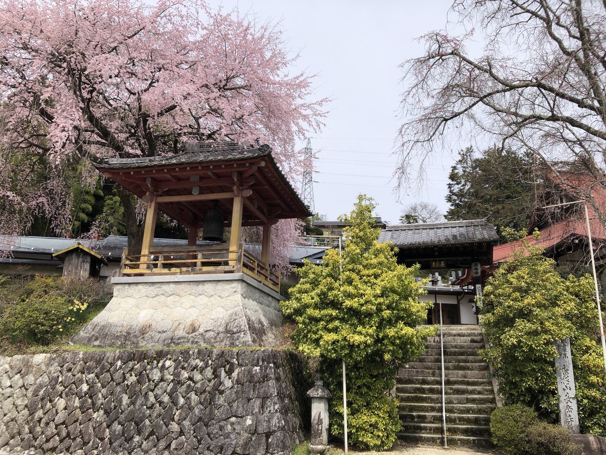 NewNagano's tweet image. April 12 marks the anniversary of Takeda Shingen’s death.
Chogaku-ji Temple, located in “Komaba” in Achi Village, Shimoina District, Nagano Prefecture, is legendary as the place where Shingen spent his final days.
#Nagano #Events #History #TakedaShingen