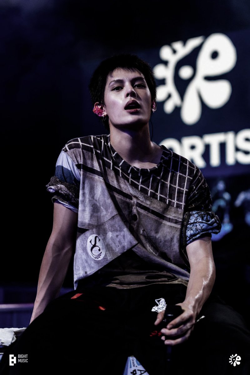 Sebastian. tweet media