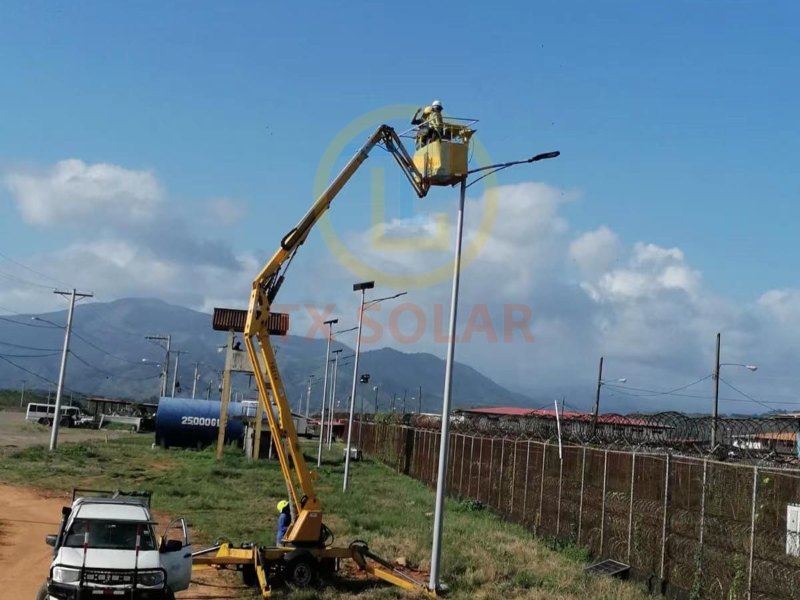 txlightinggroup's tweet photo. 🔅 Choosing a site for solar rural road light isn't as simple as picking any empty space. You have to think about three important factors.
👇 👇 👇
https://t.co/oFqw6mj5xj
#solarstreetlight #lightpole #highmast #solarenergy #solarpower https://t.co/6C29HLXkIv