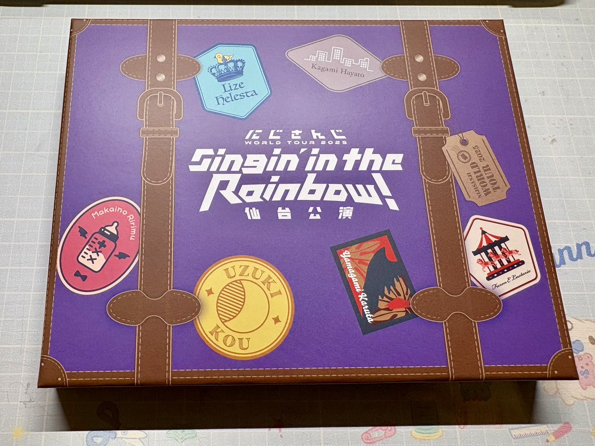 迫不及待地急看，已经没空摆拍了