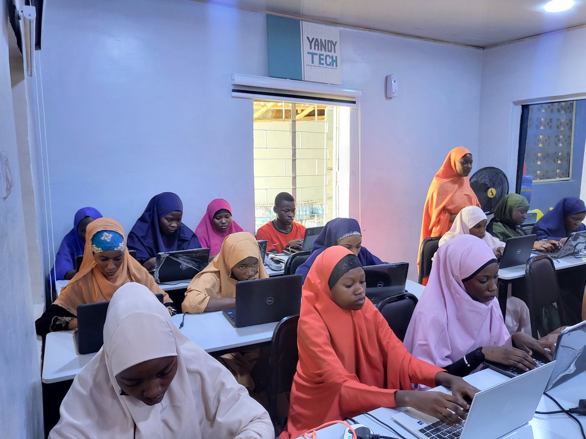 Solution Lab tweet media