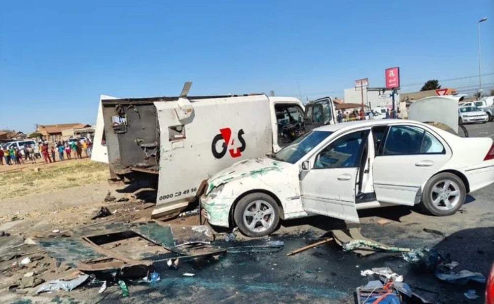 Mzwanele Manyi MP tweet media