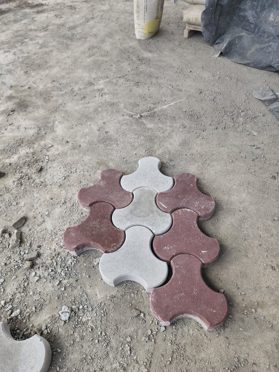 stanorrins's tweet photo. Where beauty meets durability.
paving the future, one block at a time.
📞 Call 0792 858 859
@highlight Cabro Tech Kenya. 
#stanthebrand #cabrodesign #constructionkenya #drivewaygoals https://t.co/6UZnnUMrxT