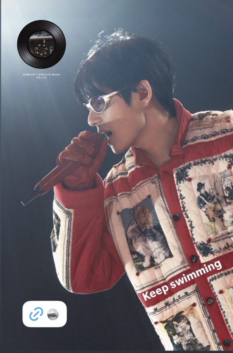 Kırmızı onun rengi ya nasıl güzel taşıdığına bakın