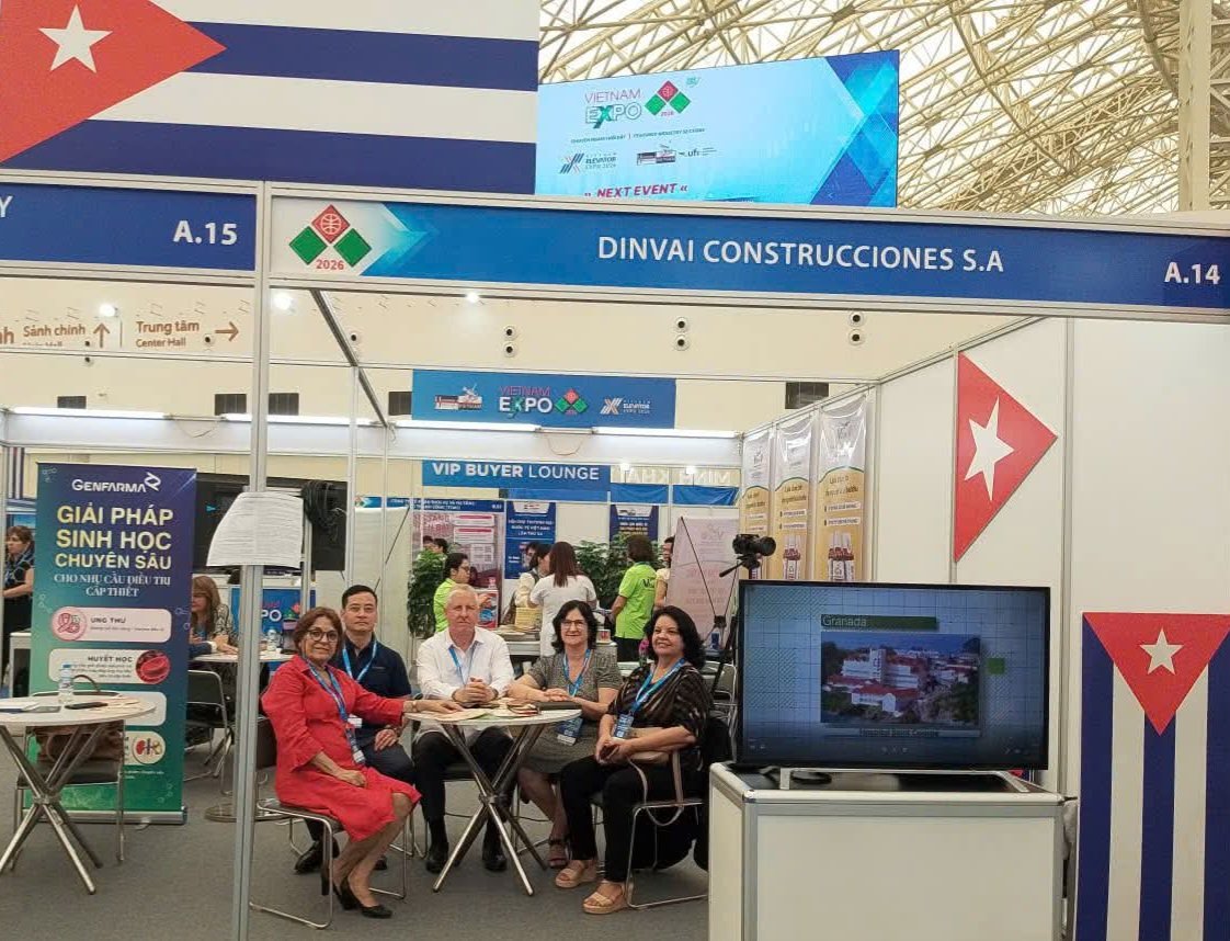Participamos en inauguración de la 35 Feria Internacional de Comercio Expo Vietnam.

Cuba está presente junto a 420 expositores de 20 países con empresas como Genfarma, de productos biofarmacéuticos, y DINVAI, de la construcción, así como la Oficina Comercial de <a href="/EmbaCubaVietnam/">Embajada de Cuba en Vietnam/ Đại sứ quán Cuba</a>.
