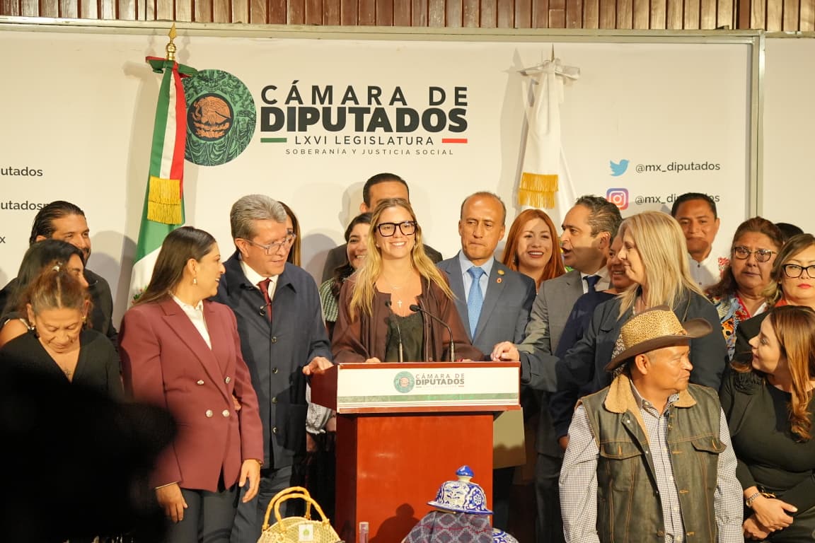 JUAN C MORENO VALLE tweet media