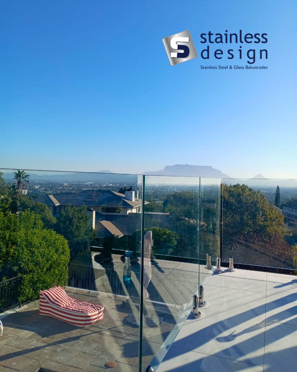 StainlessInfo's tweet photo. Another frameless glass balustrade installed.

Maximising a beautiful view with a clean, modern finish.
Installed by our approved team using locally manufactured bullet spigots for strength and style.

🌐 https://t.co/Z44ZRkMXcv

#FramelessGlass #ModernDesign #StainlessDesign https://t.co/rW20v9hMvd