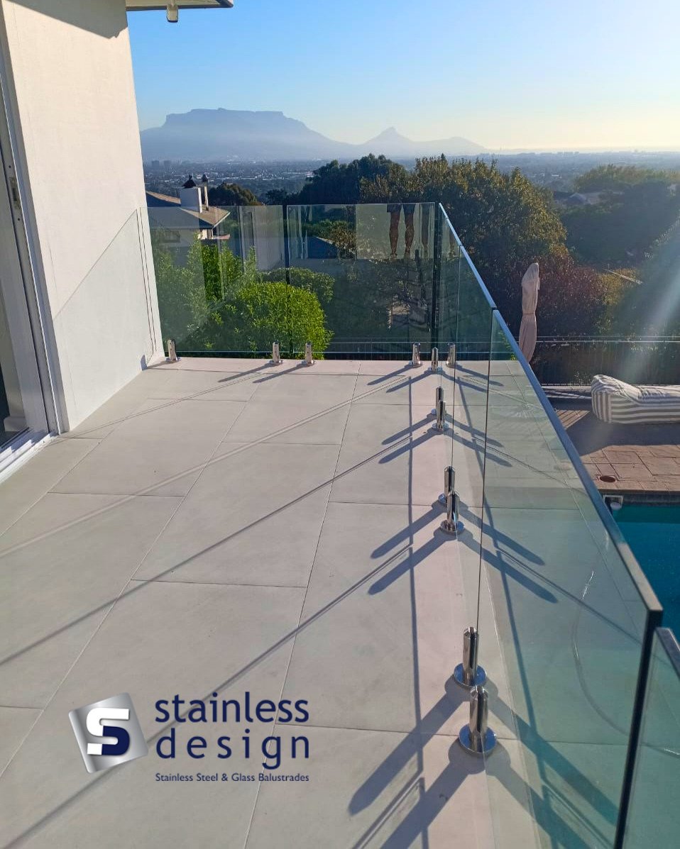 StainlessInfo's tweet photo. Another frameless glass balustrade installed.

Maximising a beautiful view with a clean, modern finish.
Installed by our approved team using locally manufactured bullet spigots for strength and style.

🌐 https://t.co/Z44ZRkMXcv

#FramelessGlass #ModernDesign #StainlessDesign https://t.co/rW20v9hMvd