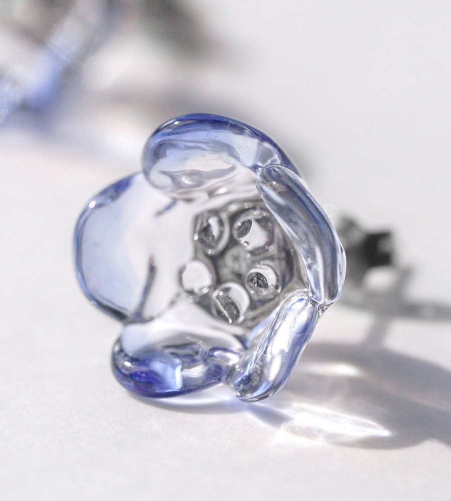 Fashion Press tweet media