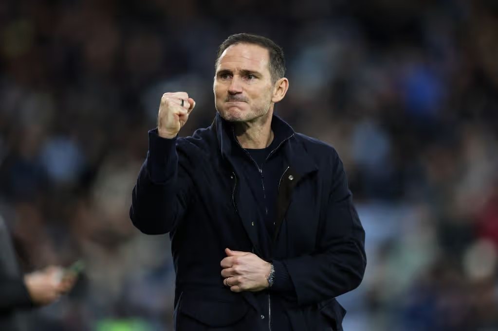 Second Tier podcast tweet media