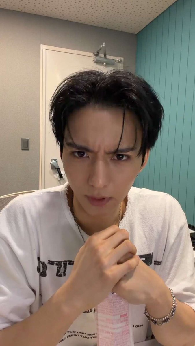 빌런즈 : (경악)