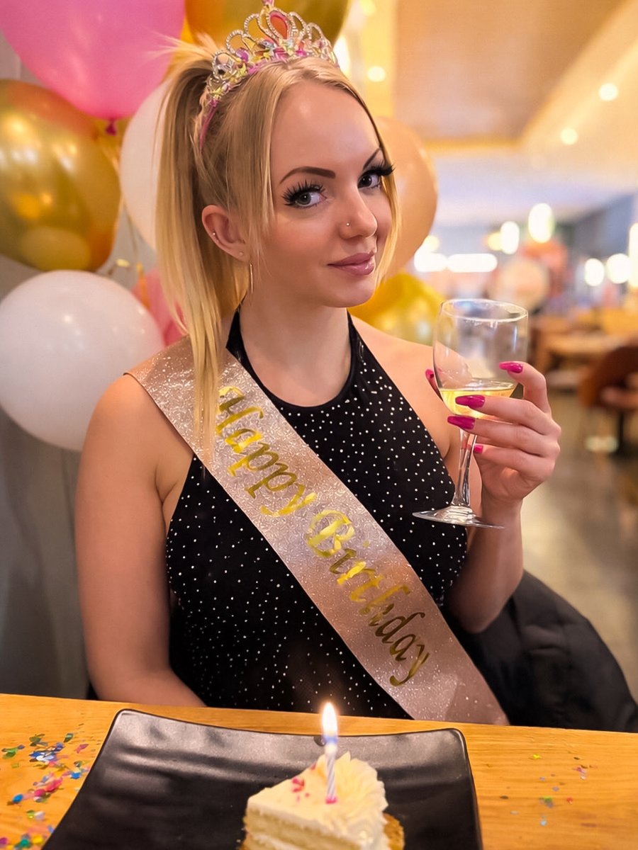 Miss Dorthea tweet media