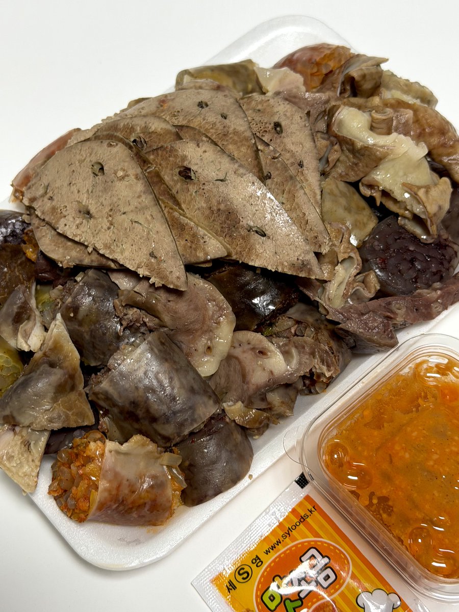 뽀삐야 순대 사왔다