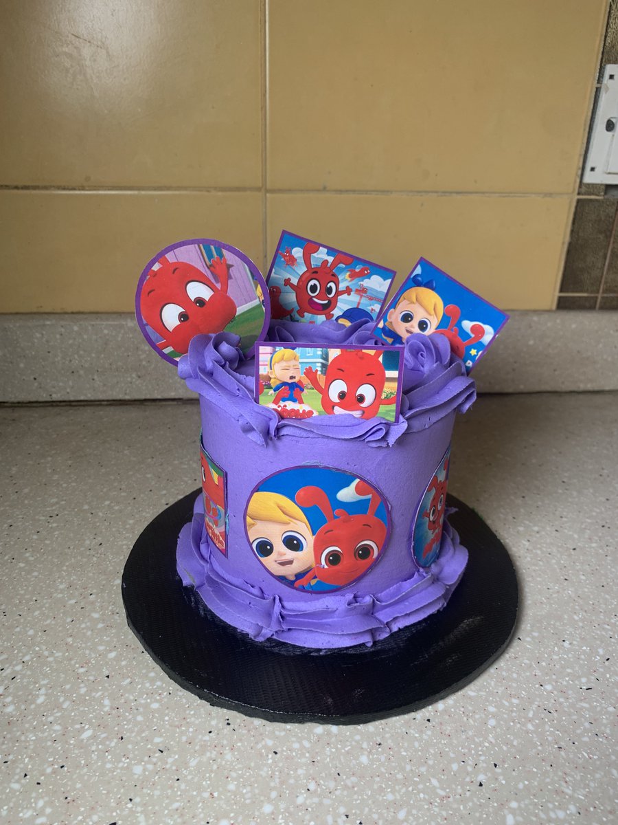 Do you need a CAKE???
Order from us today, we have celebration cakes for all occasions 
📍Abuja (09056833105)