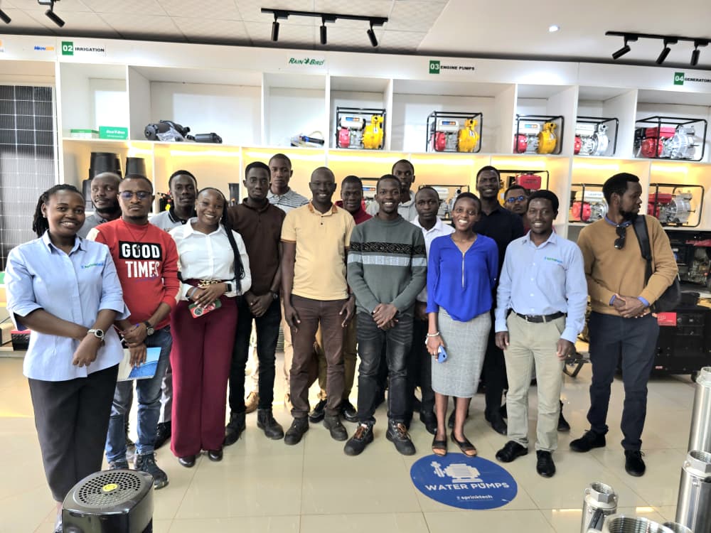 sprinktech's tweet photo. Still diving deeper into smart irrigation systems with the amazing fourth-year engineering students from @Makerere University.

Exploring how controllers and sensors are transforming modern agriculture—one practical session at a time.

#Sprinktech #SmartIrrigation #AgriTech https://t.co/XeomOtSkW9