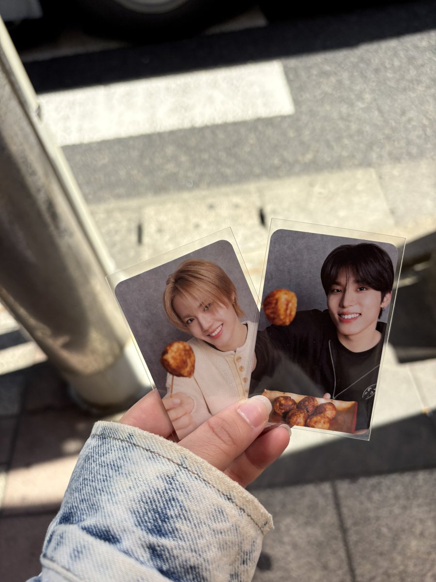 ૮᎔•⩊•᎔ა tweet media