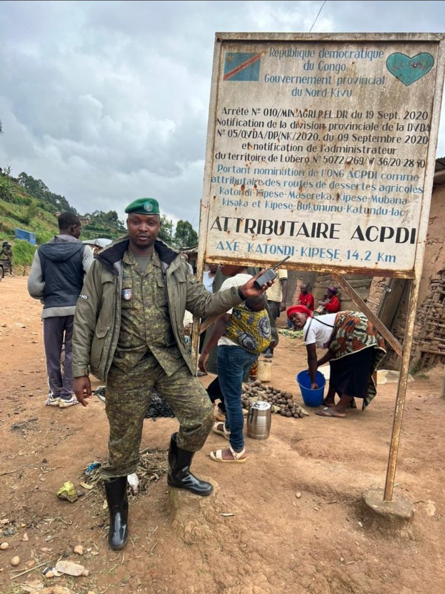 FMLarousse's tweet image. #EXCLUSIF: Les Forces Armées de la #RDCongo (@FARDC_Info) annoncent s'être redéployées dans plusieurs villages du territoire de #Lubero après le retrait des troupes de l'Alliance Fleuve Congo/Mouvement du 23 Mars (#AFC-#M23).

Il s'agit des agglomérations de #Masereka, #Vuvutama,
